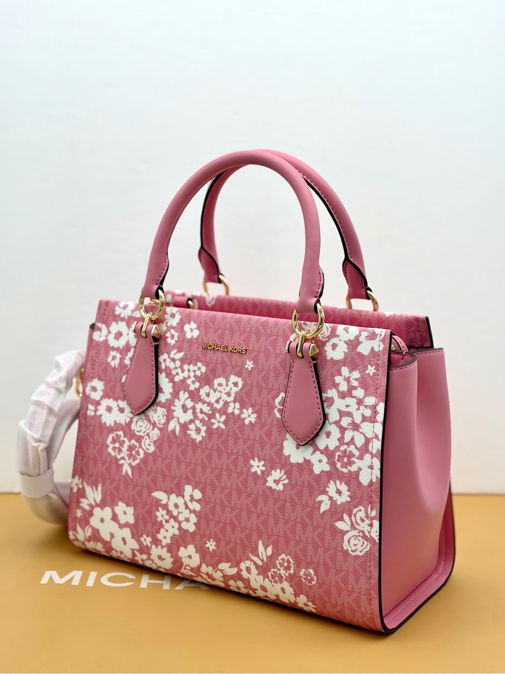MICHAEL KORS Marilyn Md Printed Signature Logo Satchel Crossbody Carnation NWT